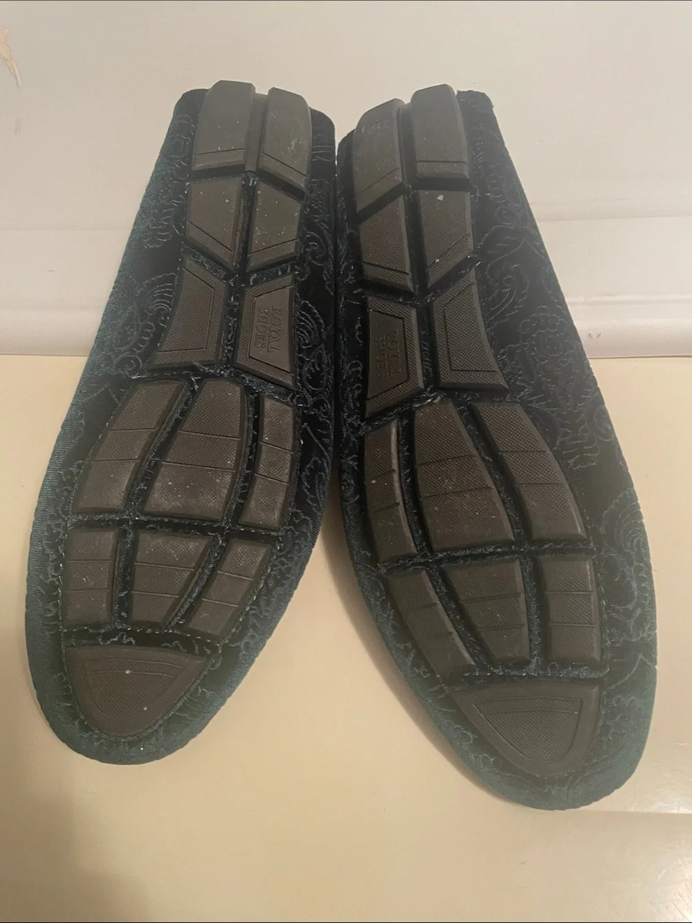 royal shoes green velvet